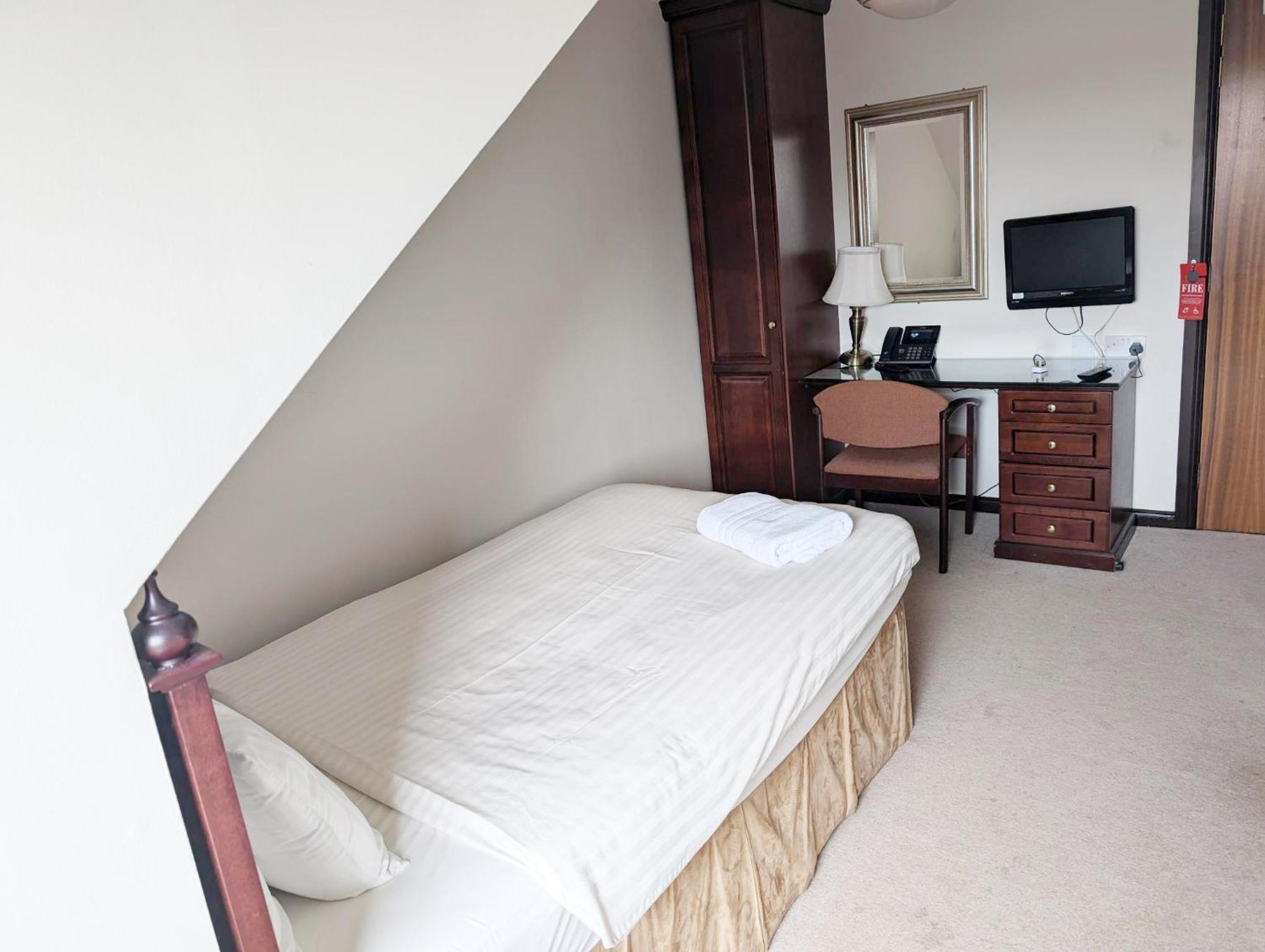 Strathburn Hotel Inverurie By Compass Hospitality Zewnętrze zdjęcie