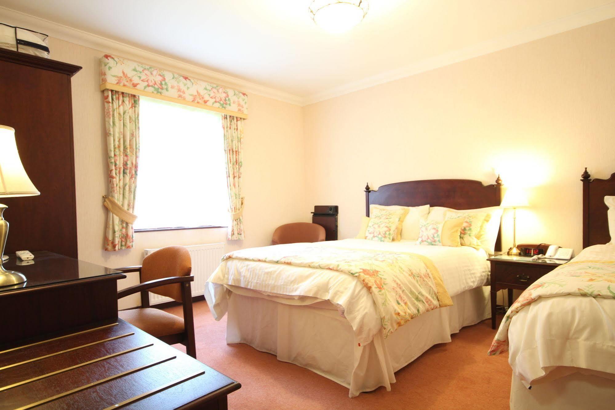 Strathburn Hotel Inverurie By Compass Hospitality Zewnętrze zdjęcie